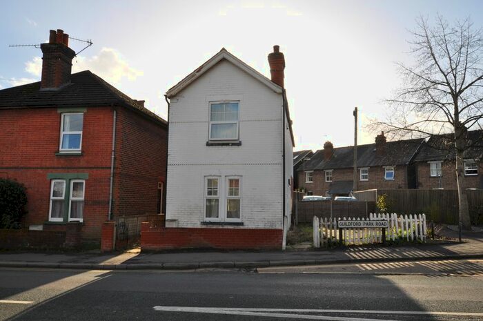 4 Bedroom Detached House To Rent In Guildford Park Road, Guildford GU2