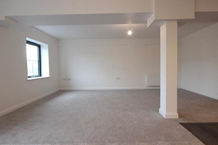 2 Bedroom Flat To Rent In St Radigunds Road, Dover, Dover, CT17