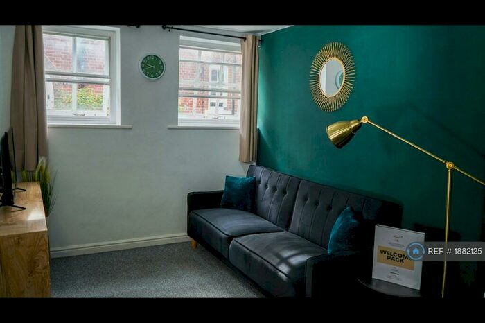 1 Bedroom Flat To Rent In St. Dunstans Court, Canterbury, CT2