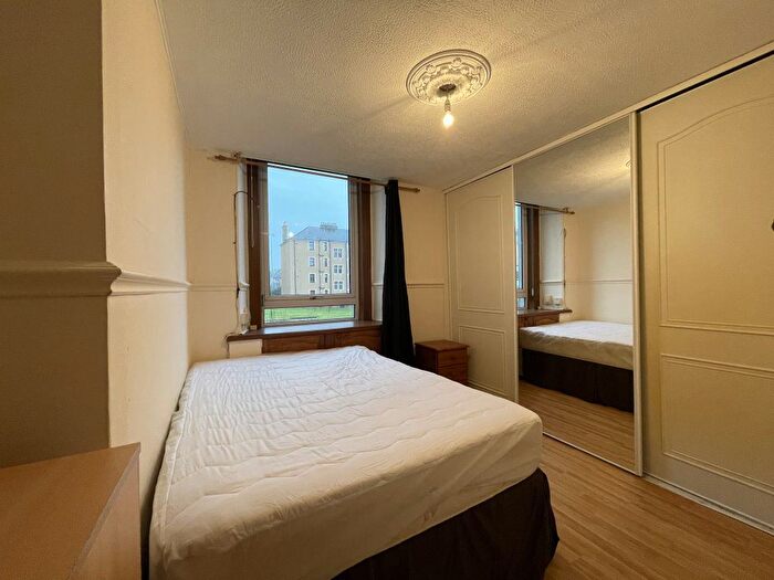 2 Bedroom Flat To Rent In Dens Road, Dundee, DD3