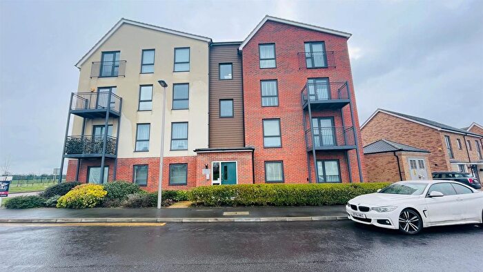 1 Bedroom Property To Rent In Meadow Drive, Aveley, RM15