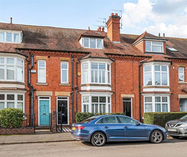 4 Bedroom Terraced House For Sale In Mayfield Avenue, Stratford Upon Avon, CV37