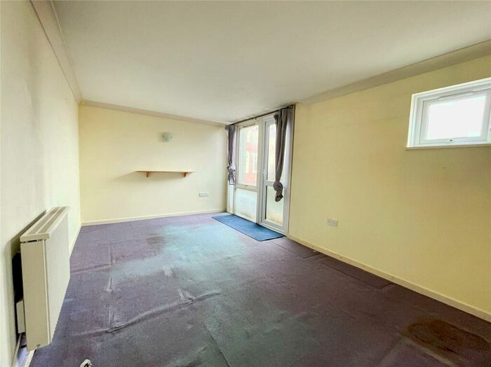 1 Bedroom Apartment For Sale In The Old Mill, Edward Street, BA13