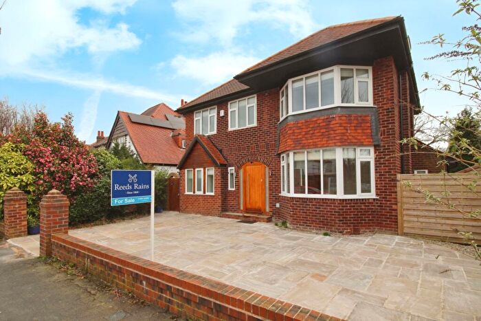 4 Bedroom Detached House To Rent In Chesham Road, Wilmslow, Cheshire, SK9