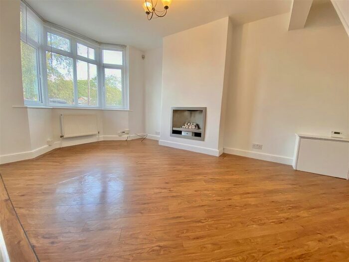 2 Bedroom Terraced House To Rent In Preston Gardens, Luton, LU2