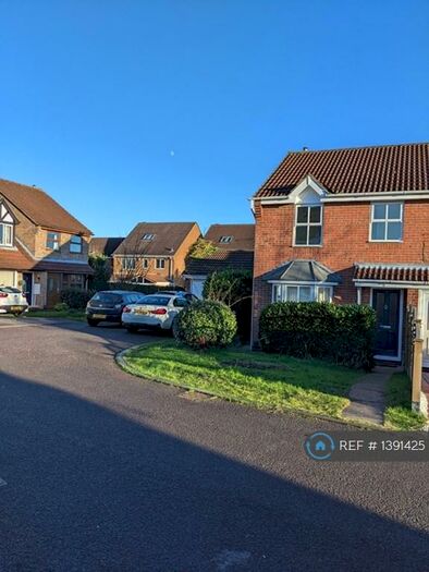 3 Bedroom Semi-Detached House To Rent In Opal Close, Mansfield, NG21