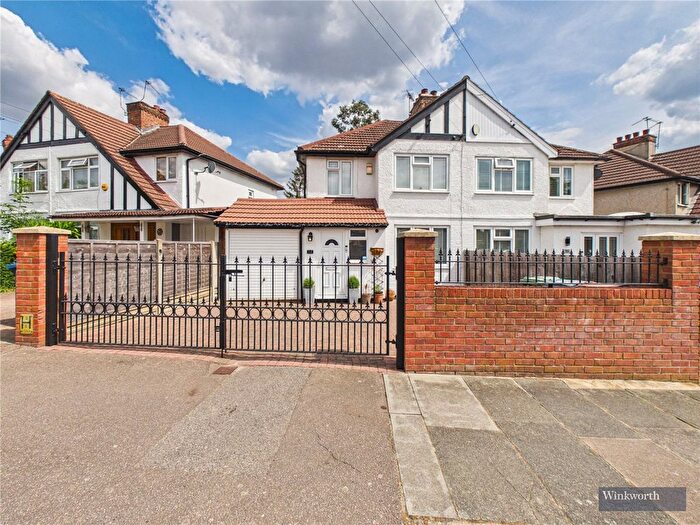 3 Bedroom Semi-Detached House For Sale In Windsor Road, Harrow, Middlesex, HA3
