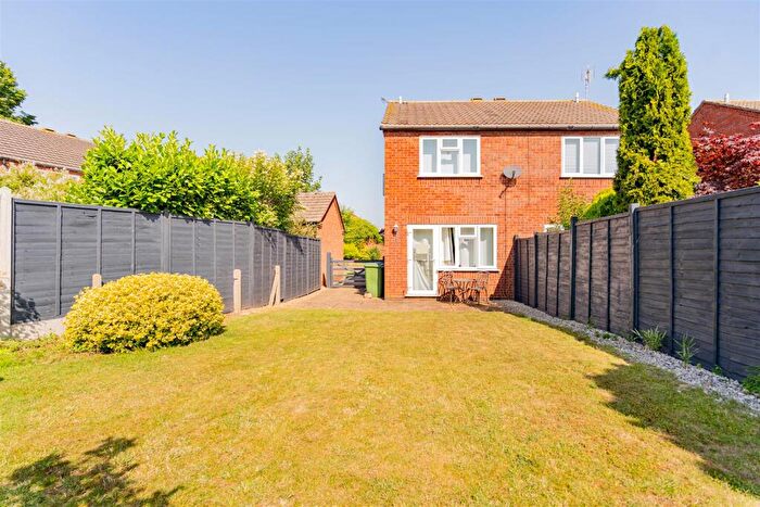 2 Bedroom Semi Detached House For Sale In Valletta Way, Wellesbourne, Warwick, CV35