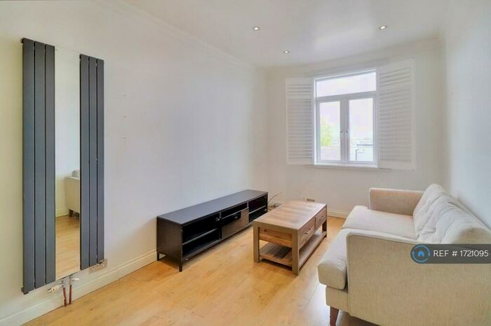 1 Bedroom Flat To Rent In Lordship Lane, London, SE22