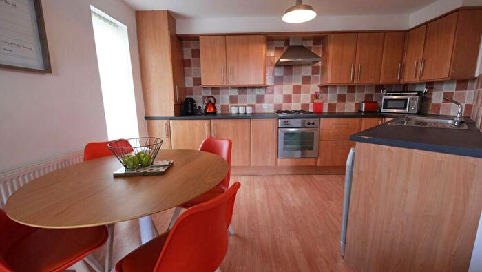 2 Bedroom Apartment To Rent In Mossley Road, Park View Mossley Road, OL6