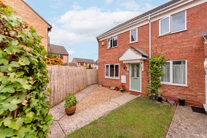 3 Bedroom End Of Terrace House For Sale In Hudpool, Godmanchester, Huntingdon, Cambridgeshire, PE29
