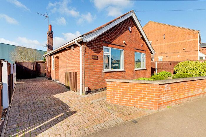 2 Bedroom Bungalow For Sale In Linby Road, Hucknall, NG15