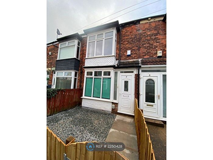 2 Bedroom Terraced House To Rent In Maye Grove, Hull, HU5