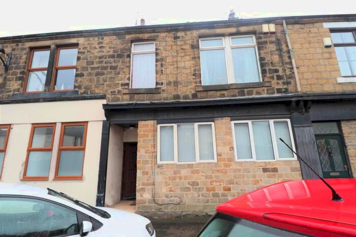 1 Bedroom Property To Rent In Waterloo Road, Pudsey, LS28