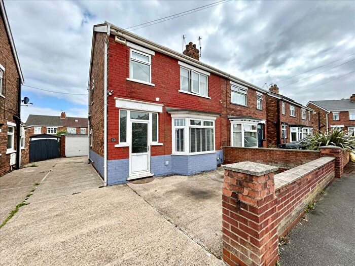 3 Bedroom Semi-Detached House For Sale In Nuns Road, Scunthorpe, DN17