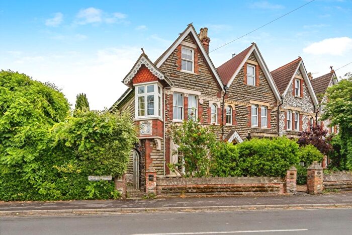 5 Bedroom End Of Terrace House For Sale In Fairfield Terrace, Fairfield Road, Havant, Hampshire, PO9