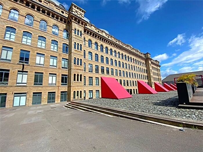 1 Bedroom Apartment To Rent In The Velvet Mill, Lilycroft Road, Bradford, West Yorkshire, BD9