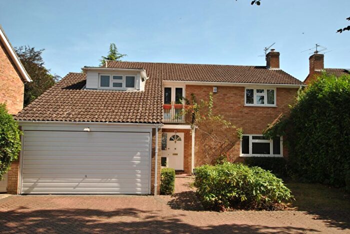 4 Bedroom Detached House To Rent In St Peters Avenue, Caversham Heights, Reading, RG4