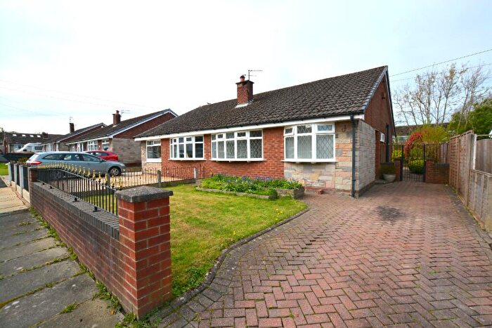 2 Bedroom Semi-Detached Bungalow For Sale In Broadfield Close, Denton, Manchester, M34