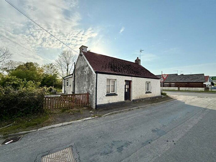 2 Bedroom Detached House For Sale In Llwyncelyn, Aberaeron, SA46