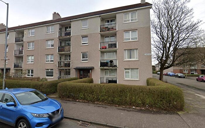 2 Bedroom Flat To Rent In Sandwood Road, Cardonald, Glasgow, G52