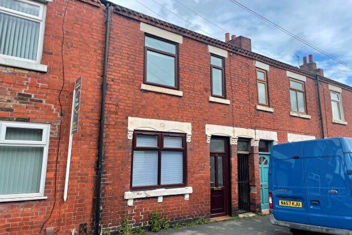 4 Bedroom Property To Rent In Oxford Road, Newcastle, ST5