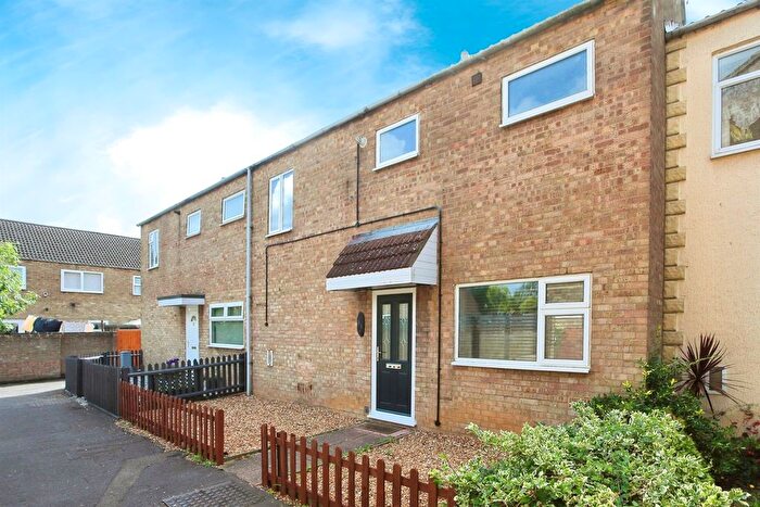 3 Bedroom Terraced House To Rent In Bakers Lane, Peterborough, PE2