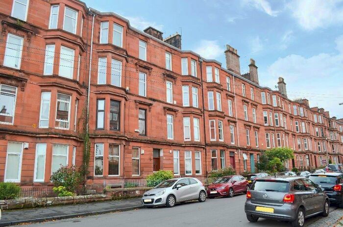 2 Bedroom Flat To Rent In Waverley Street, Flat /, Shawlands, Glasgow, G41