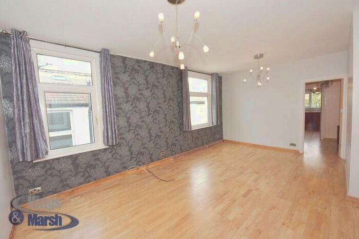 3 Bedroom Flat To Rent In Dunstans Road, East Dulwich, London, SE22