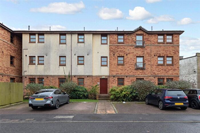 2 Bedroom Flat For Sale In Deas' Wharf, Kirkcaldy, Fife, KY1
