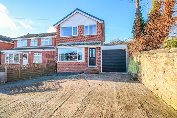 3 Bedroom Detached House For Sale In The Sycamores, Horbury, West Yorkshire, WF4