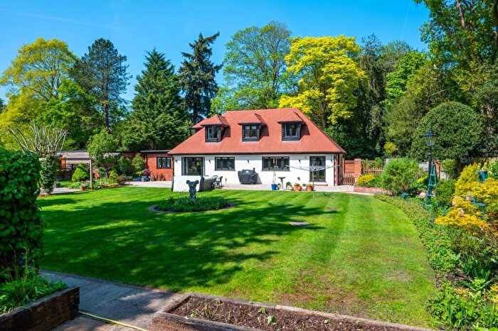 5 Bedroom Detached House For Sale In Station Road, Chobham, Woking, GU24