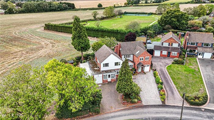3 Bedroom Detached House For Sale In Salts Lane, Drayton Bassett, Tamworth, Staffordshire, B78