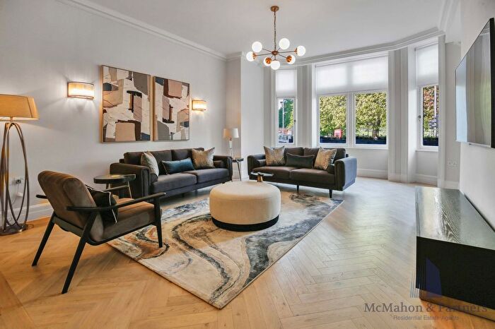 5 Bedroom Flat To Rent In Kensington High Street, Kensington, London, W8