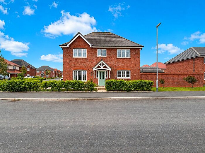 4 Bedroom Detached House For Sale In Rochester Drive, Burscough, L40