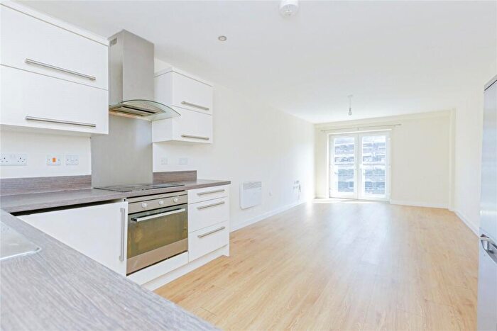2 Bedroom Flat For Sale In Lower Lee Street, Leicester, Leicestershire, LE1