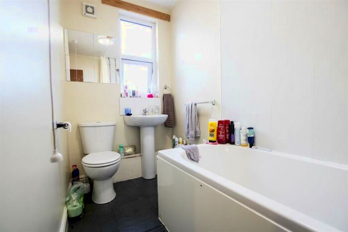 7 Bedroom House To Rent In Heeley Road, Birmingham, B29