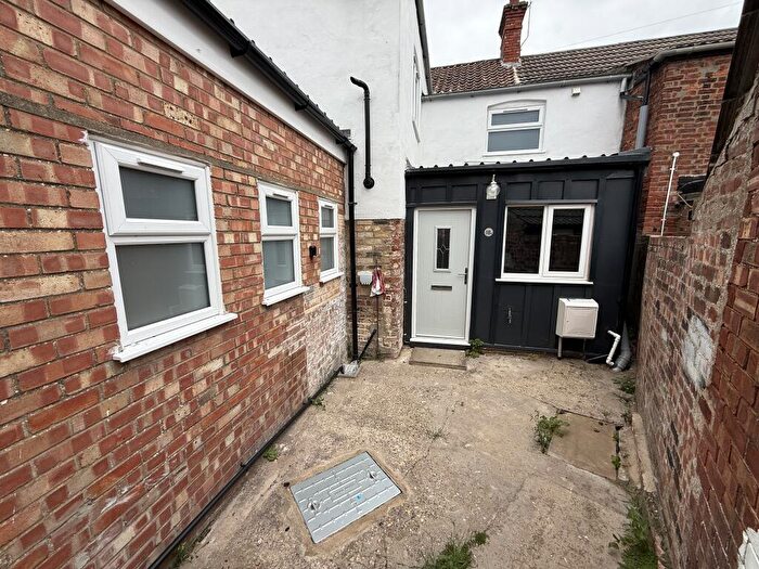 2 Bedroom Maisonette For Sale In St Johns Street, Holbeach, PE12