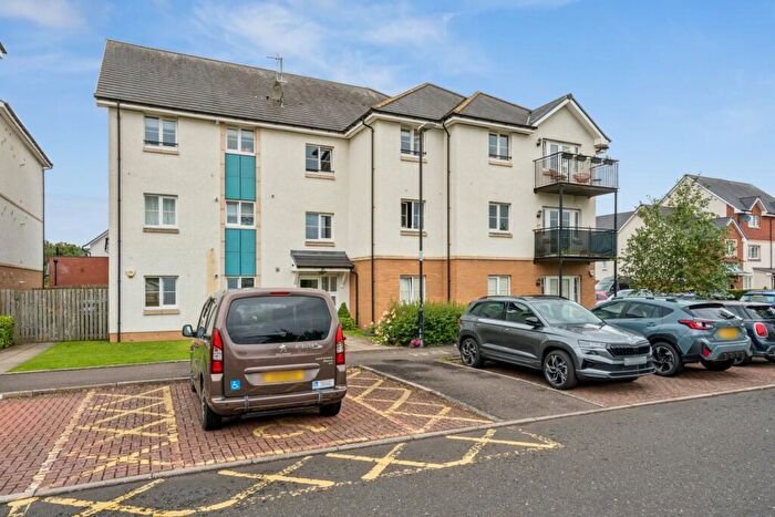 2 Bedroom Apartment To Rent In Rollock Street, Stirling, Stirlingshire, FK8