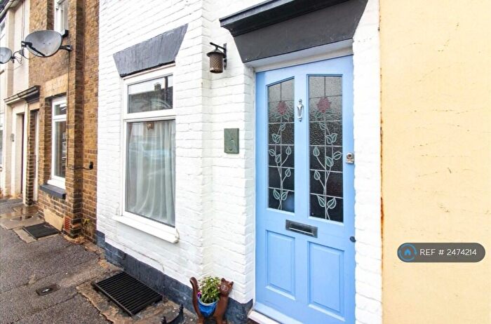 2 Bedroom Terraced House To Rent In Cavour Road, Faversham, ME13