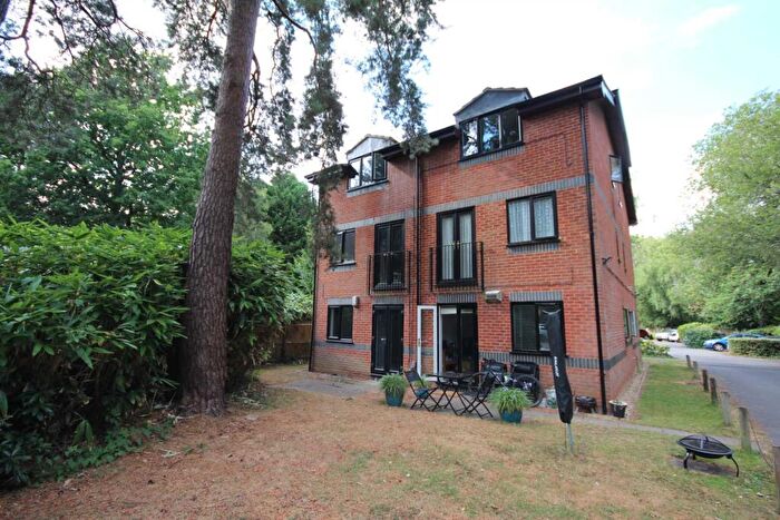 1 Bedroom Apartment To Rent In Laurel Court, Bracknell, RG12
