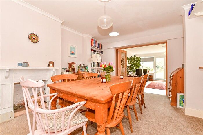 3 Bedroom Semi-Detached House For Sale In Palmarsh Crescent, Hythe, Kent, CT21