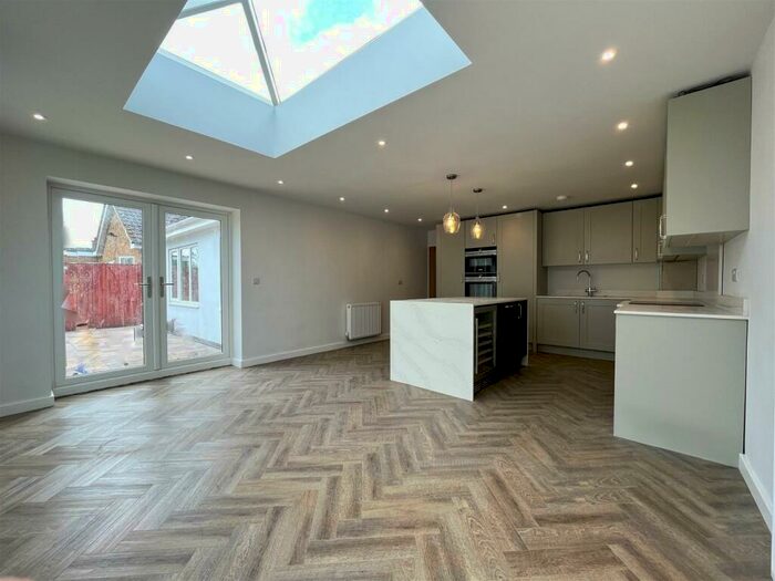 3 Bedroom Detached Bungalow For Sale In Ambleside Way, St Nicolas Park