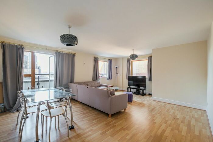 2 Bedroom Flat To Rent In Aldersgate Street, London, EC1A