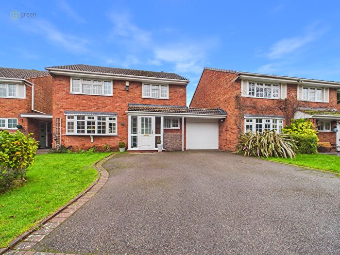 4 Bedroom Link Detached House For Sale In Fox Hollies Road, Walmley, Sutton Coldfield, B76