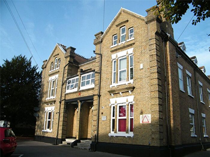 2 Bedroom Flat To Rent In Westridge Road, Southampton, Hampshire, SO17