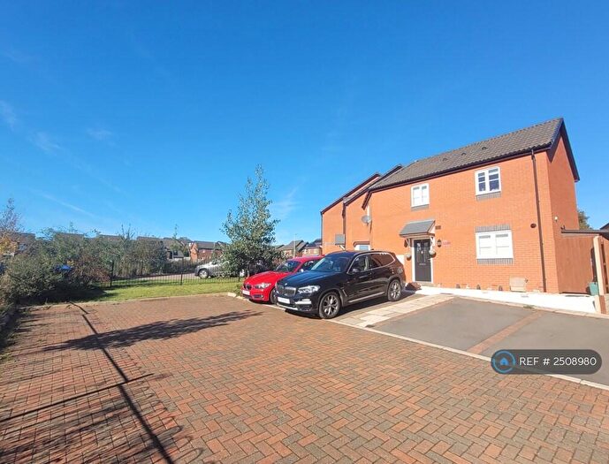 3 Bedroom End Of Terrace House To Rent In Viceroy Gardens, Leamington Spa, CV31