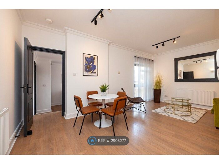 1 Bedroom Flat To Rent In Bethnal Green Road, London, E2
