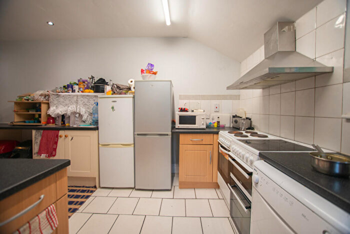1 Bedroom House Of Multiple Occupation To Rent In Room, Ryde Street, HU5