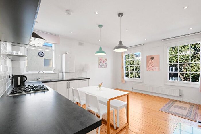 1 Bedroom Terraced House To Rent In Royal College Street, Camden, NW1